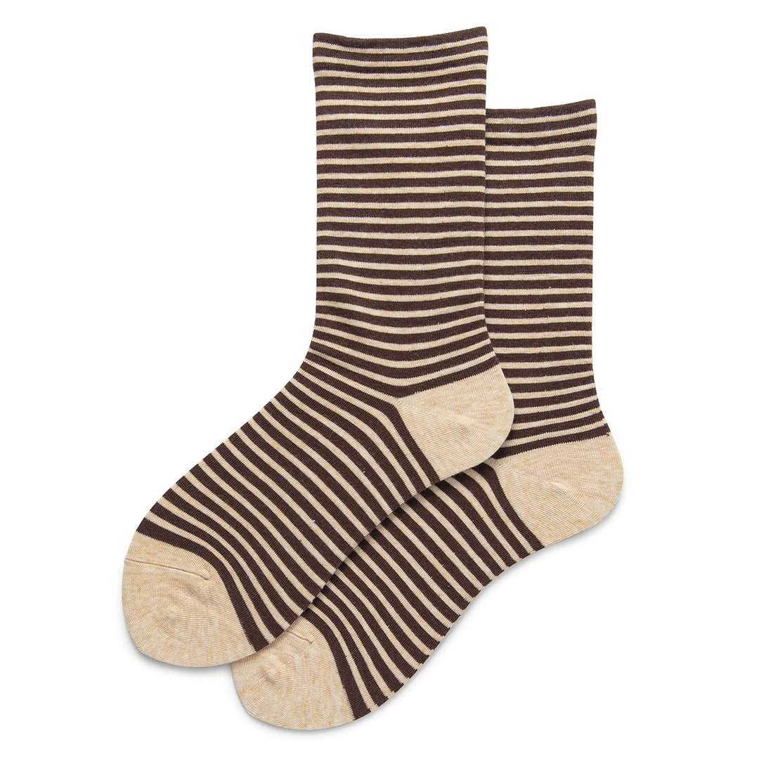 In this color option, cozy beige base meets rich dark coffee-colored stripes, extending to the heel and toe sections.