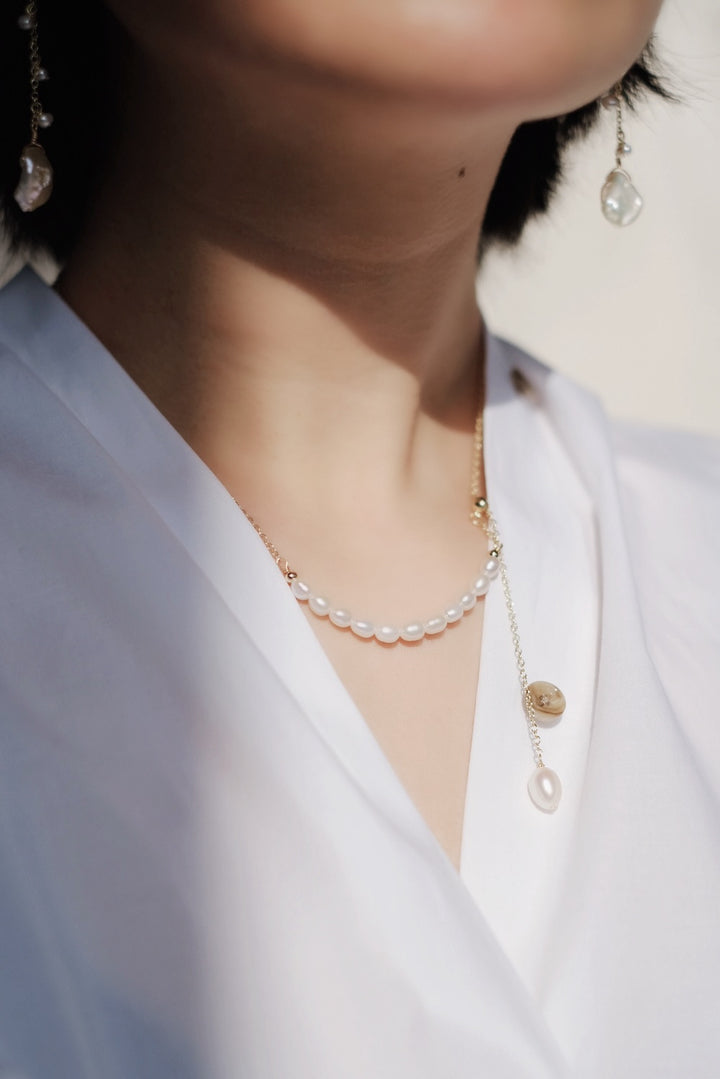 Pearl of the Moonlit Path - Versatile Asymmetric Pearl Necklace