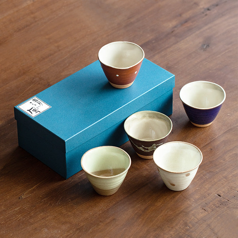 Admire the complete Cool Breeze Minoyaki cup set showcased beautifully alongside its box, perfect for gifting.