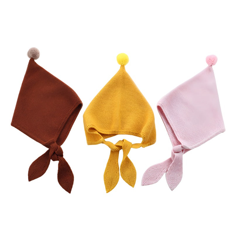 This cute cashmere hat comes in an array of colors, suitable for both boys and girls. 